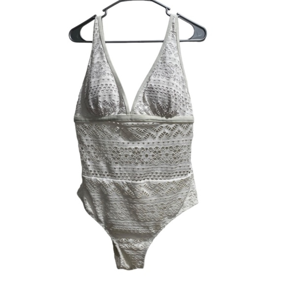 Women’s White Crochet Bathing Suit, One-piece, Size Large‎